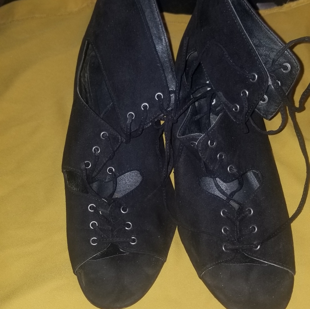 Torrid wedges